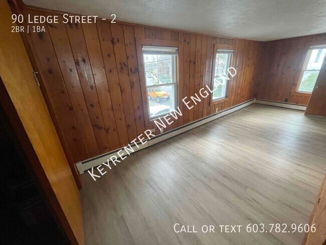 Foto del edificio - Second Floor, 2 bedroom, 1 bath available