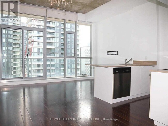 Photo du bâtiment - 375 King St W