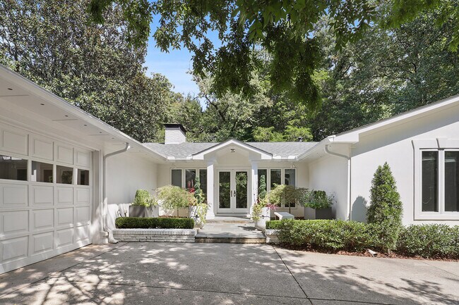 Building Photo - 604 Conway Forest Dr NW