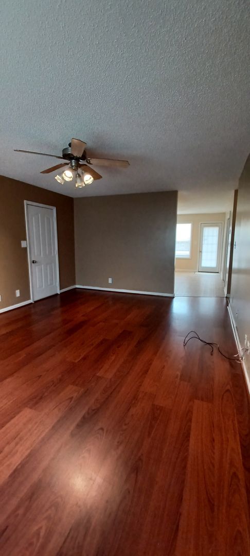 Building Photo - Cute home close to Fort Campbell