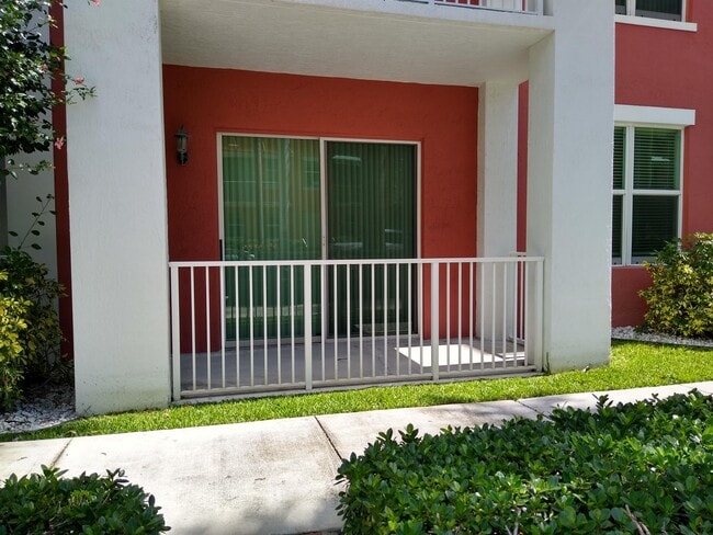 Foto del edificio - 804 E Windward Way