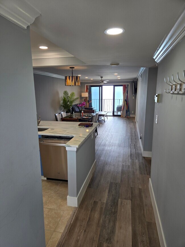 Building Photo - 9490 S Ocean Dr