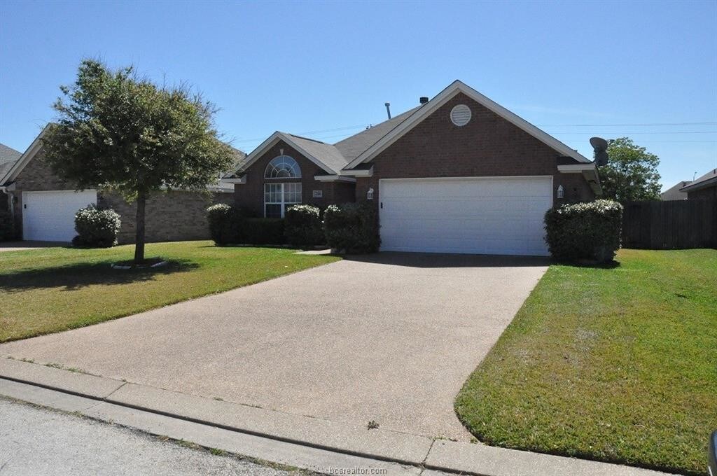 Primary Photo - 214 Landsburg Ct