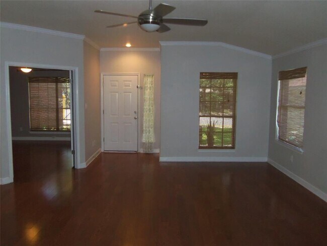 Building Photo - 8020 Osborne Dr