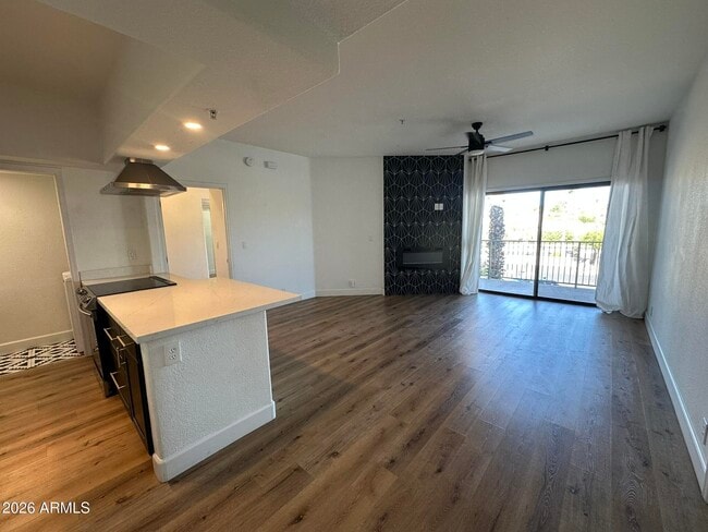 Building Photo - 10401 N Saguaro Blvd