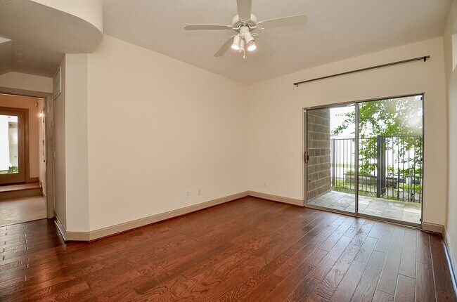 Foto del edificio - 5311 Lillian St