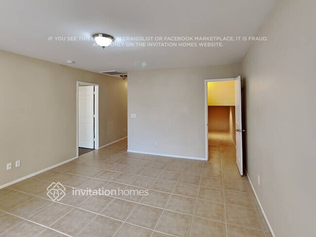 Foto del edificio - 9141 Blue Raven Ave