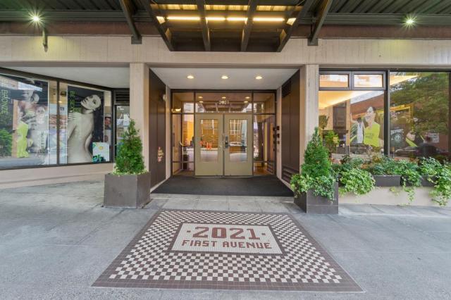 Building Photo - 2 bedroom in Seattle WA 98121