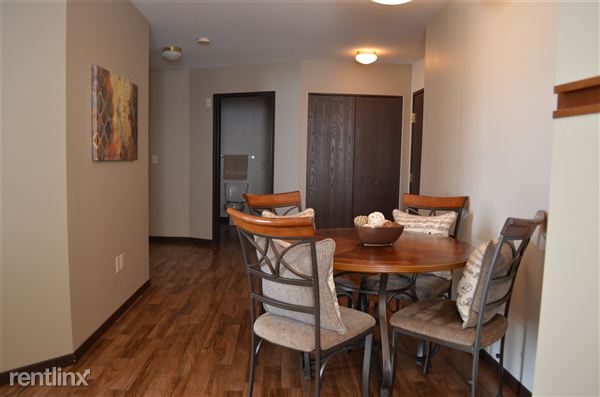 Foto del edificio - 2451 36th Ave S