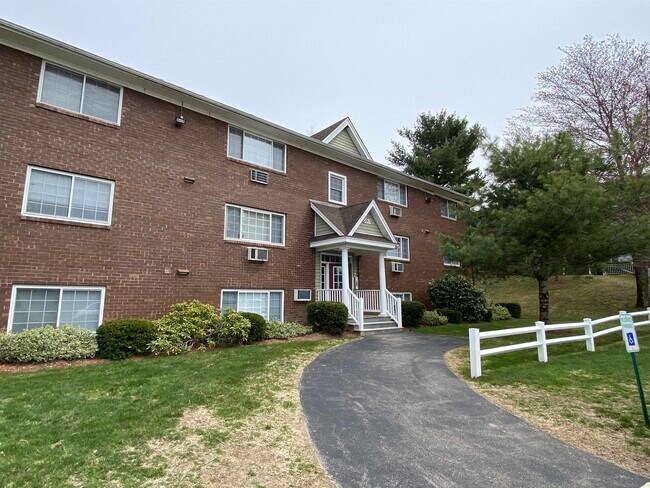 Foto del edificio - 3981 Brown Ave