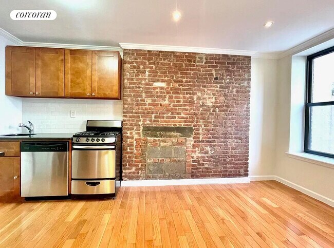 Foto del edificio - 239 Henry St