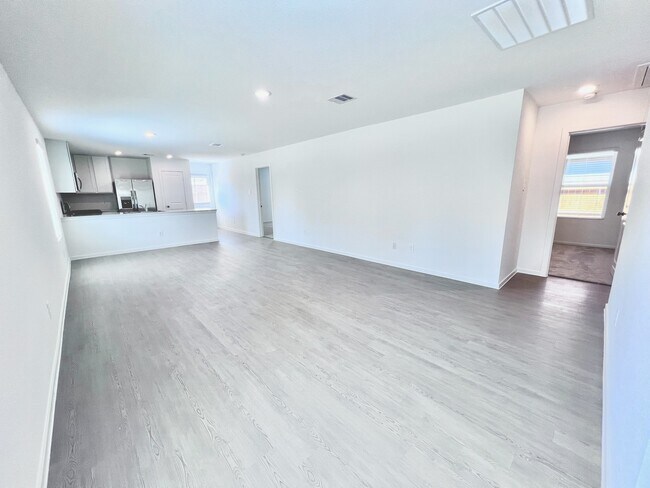 Foto del edificio - 1392 Diamond Carnation Dr