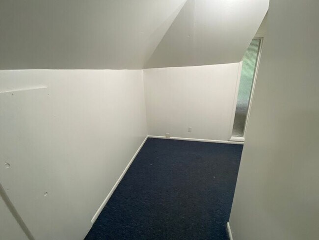 Foto del edificio - 635 Thompson Ave NE