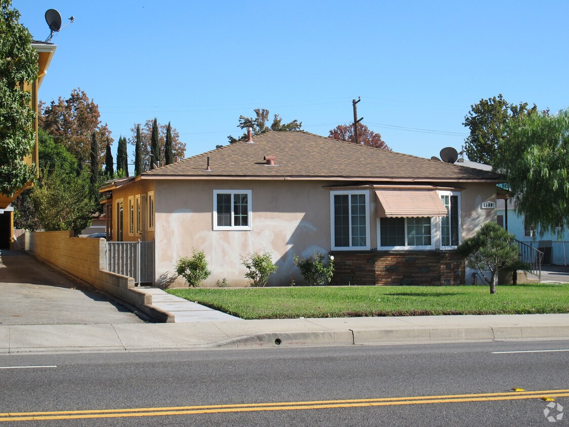 Building Photo - 1104 S Atlantic Blvd