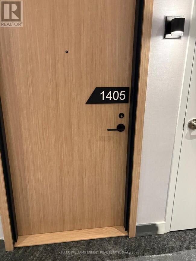 Building Photo - 35 Parliament St