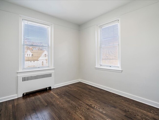 Foto del edificio - 150 Terrace Avenue Apartments