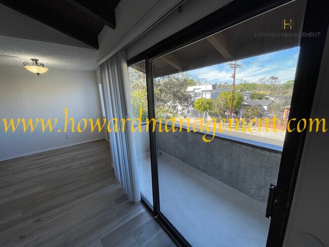 Foto del edificio - 9400 National Blvd
