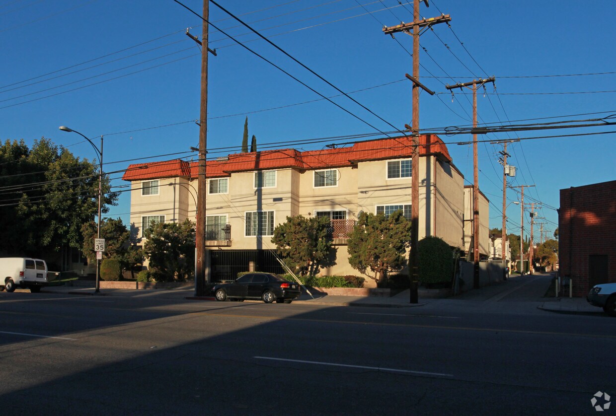 Primary Photo - 315 W Alameda Ave