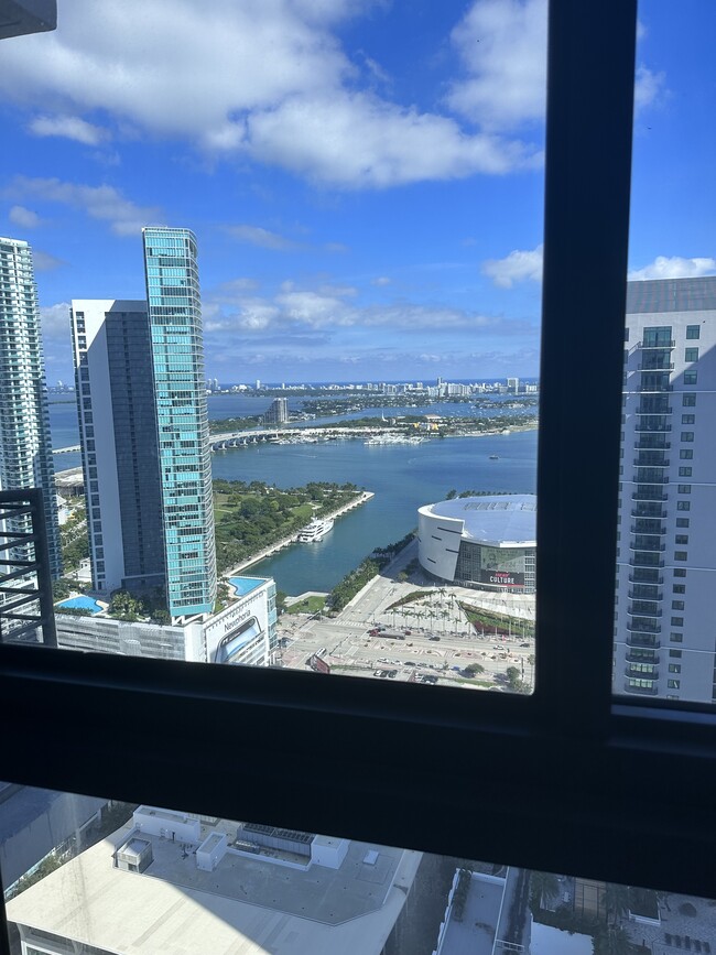 Foto del edificio - 240 Biscayne Blvd