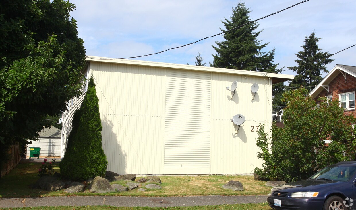 Foto del edificio - 239 Williams Ave N