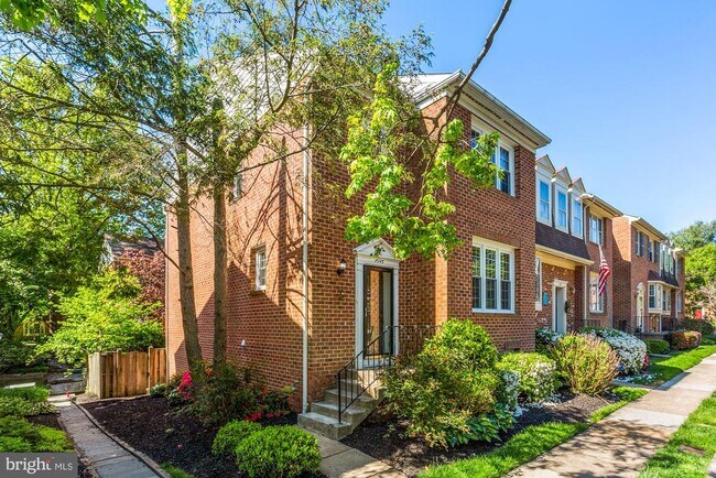 Foto del edificio - 10145 Oakwood Chase Ct