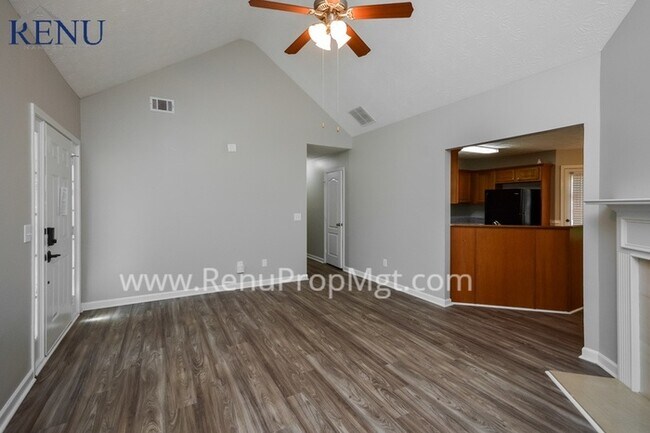 Building Photo - Now Available 4 bedroom 3 bath