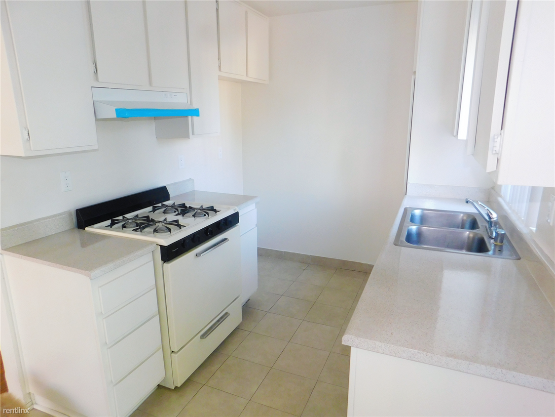 Foto principal - 13518 Burbank Blvd