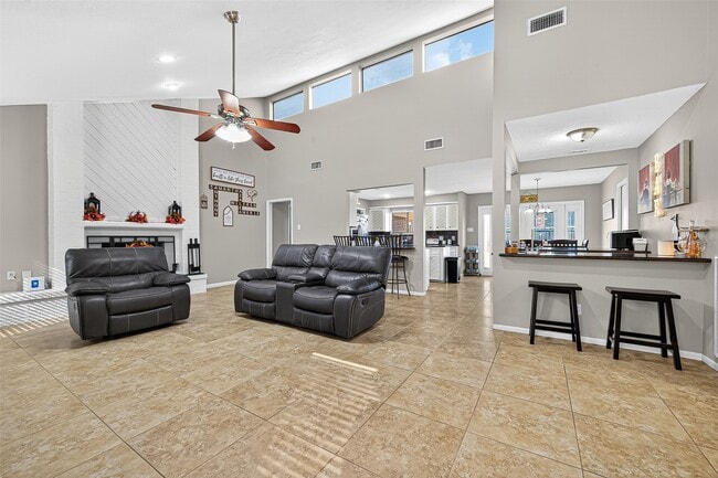 Building Photo - 4006 Dover St