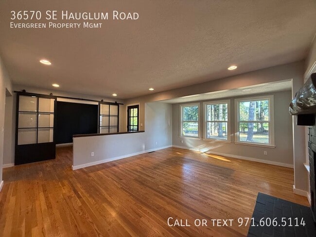 Foto del edificio - 36570 SE Hauglum Rd