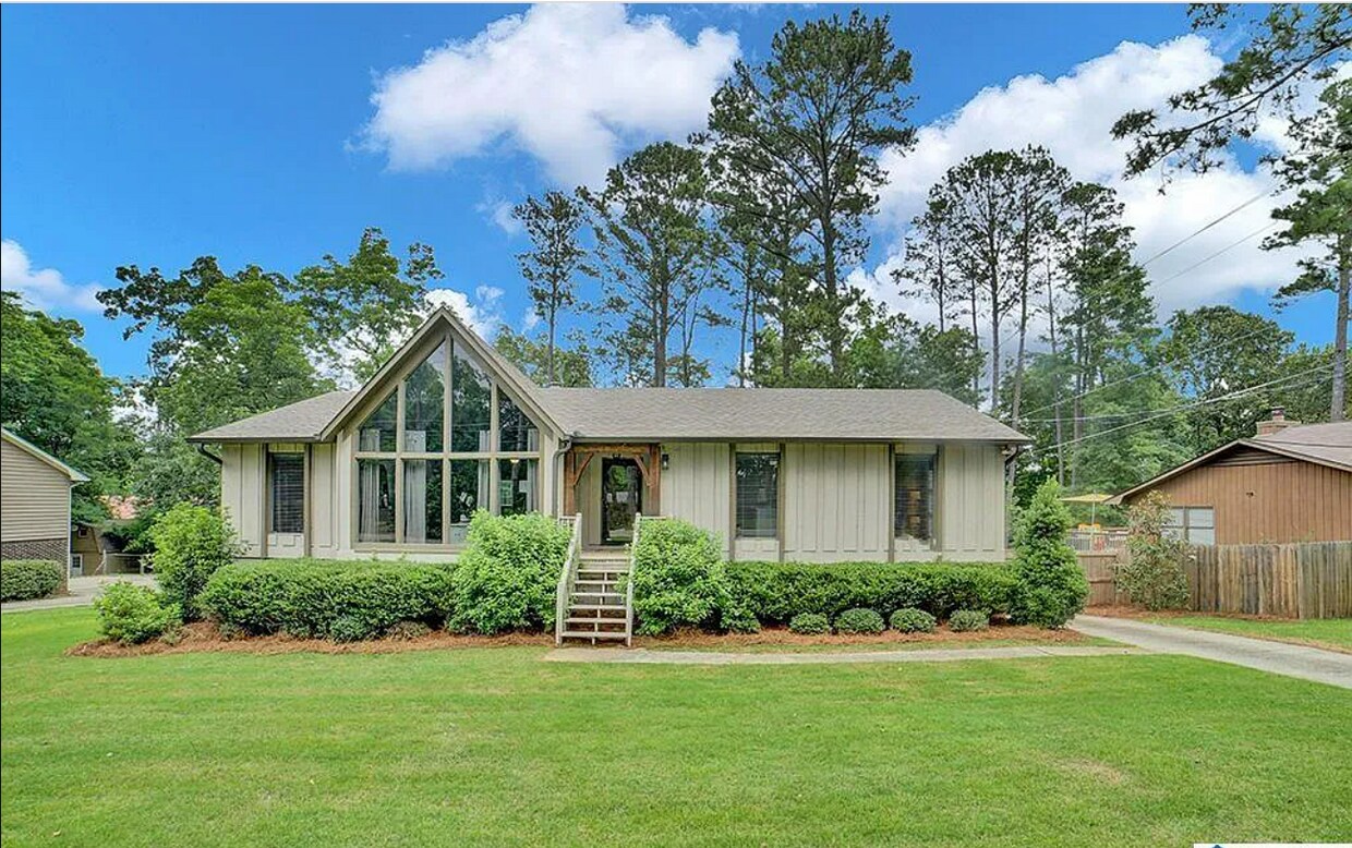 Primary Photo - 3467 Chapel Ln