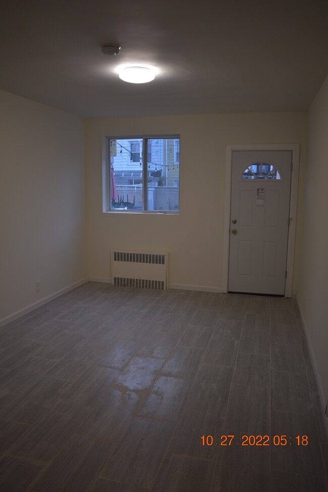 Living Room - Exit to backyard - 1646 E 55th St