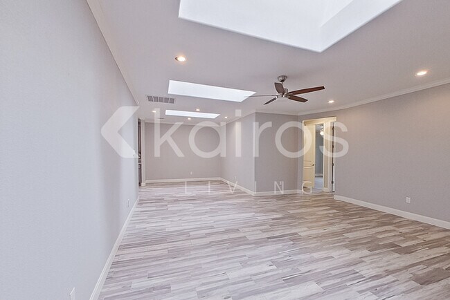 Foto del edificio - 7313 Mosley St