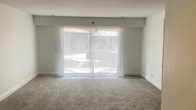 Foto del edificio - 21W581 North Ave