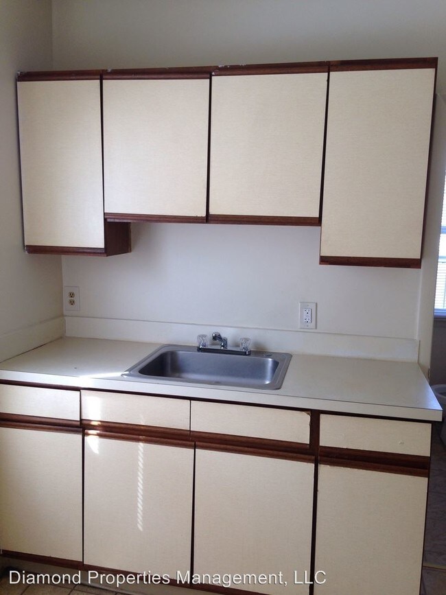 Foto del edificio - 910-912 Dixwell Ave