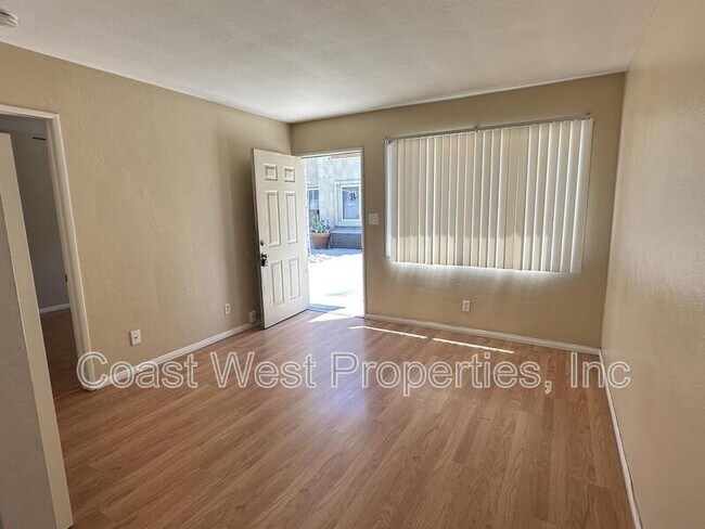 Foto del edificio - 1572 Reed Ave