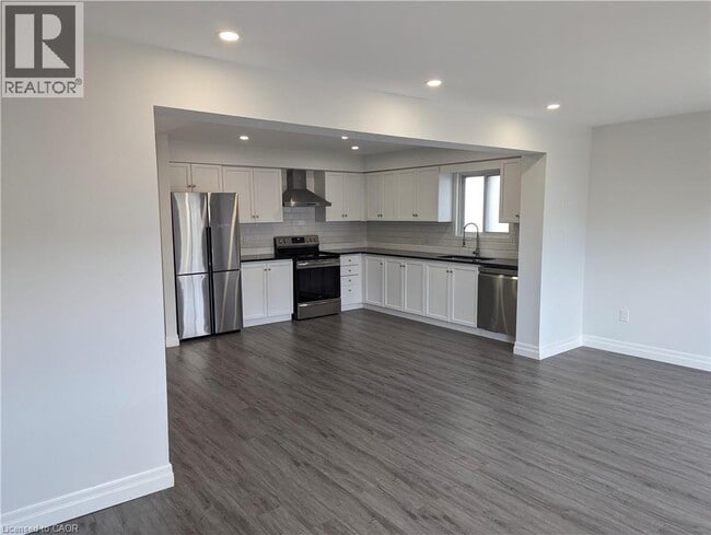Building Photo - 507 Highbrook Ct