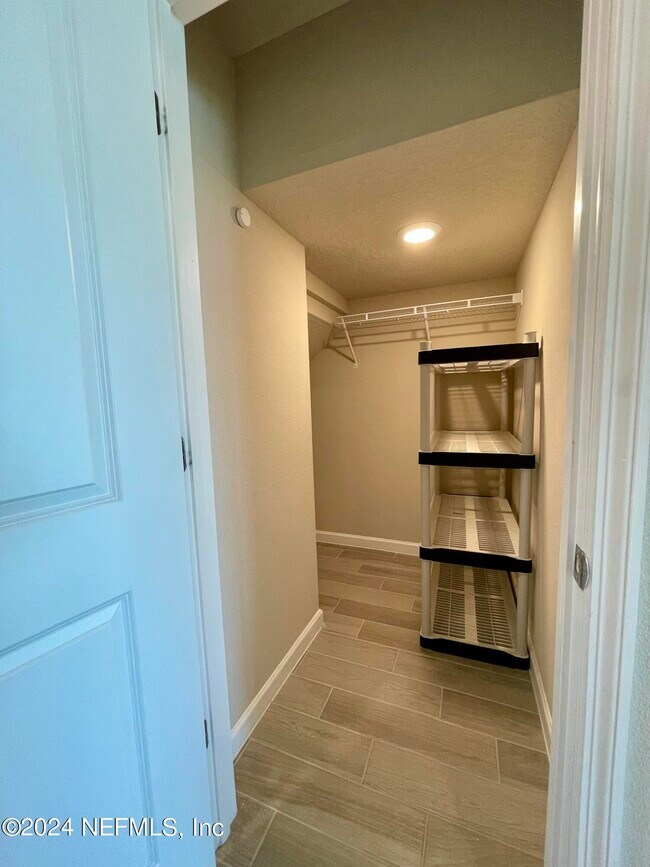 Building Photo - 10367 Alder Creek Ln