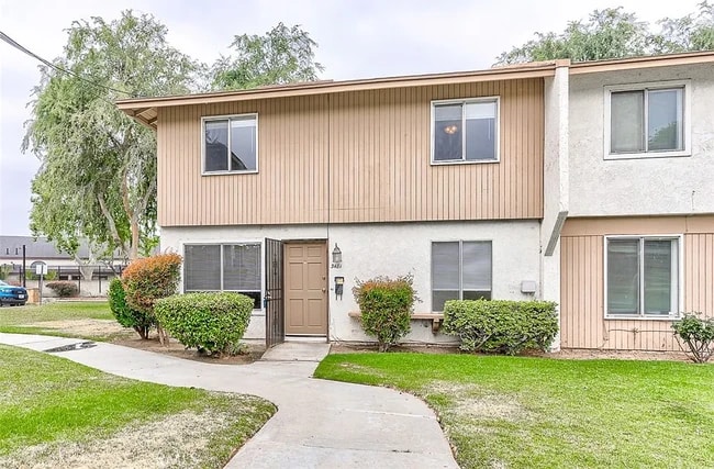 Foto del edificio - 3481 Columbia Ave