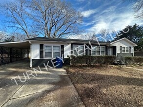 Building Photo - 1209 Columbia Ave