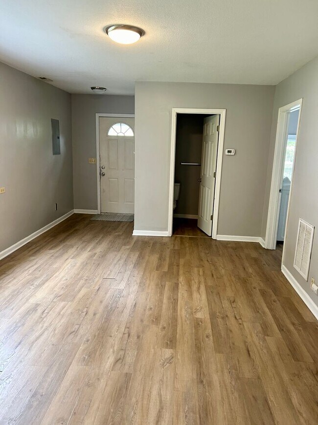 Foto del edificio - 2-Bed/1-Bath Home in Bluffton!