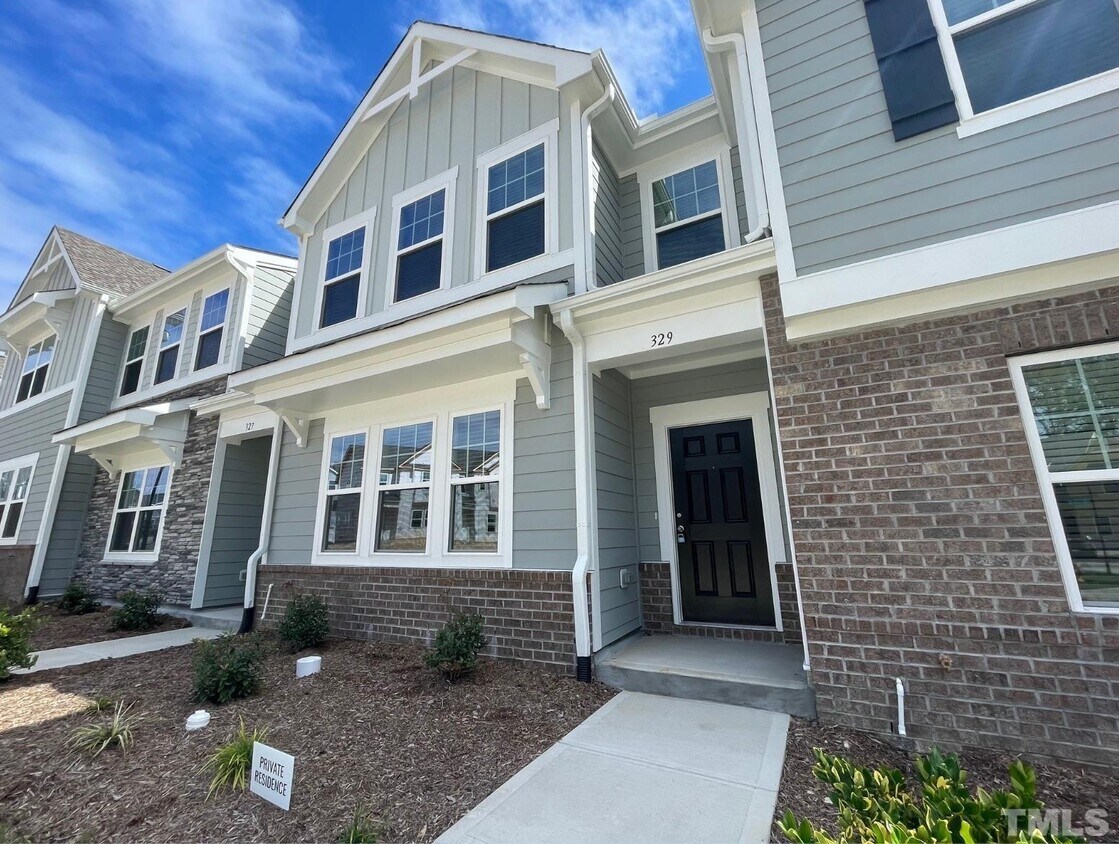 329 Spaight Acrs Wy, Wake Forest, NC 27587 Townhome Rentals in Wake