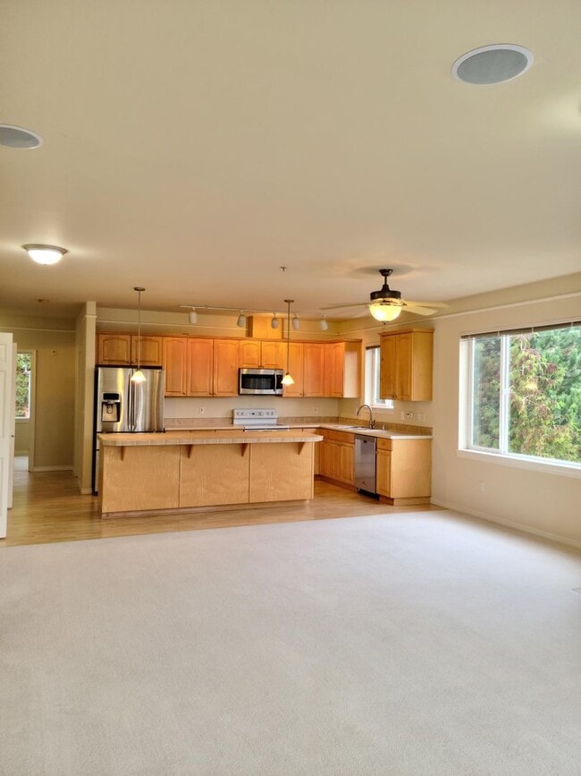 Foto del edificio - Spacious two bedroom condo!