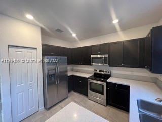 Building Photo - 20737 NE 2nd Ct