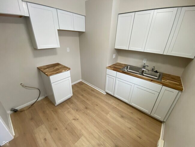 Foto del edificio - 701 S 14th St