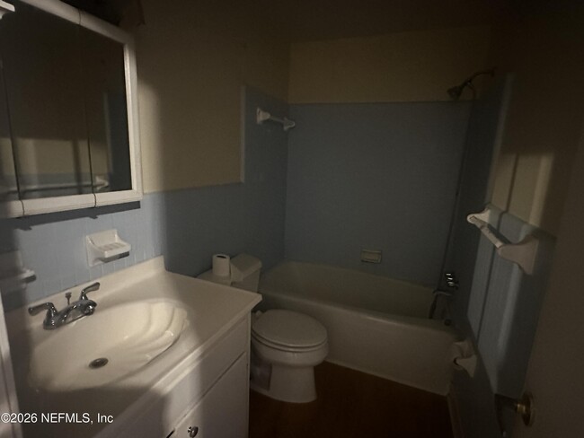 Foto del edificio - 1530 El Prado Rd