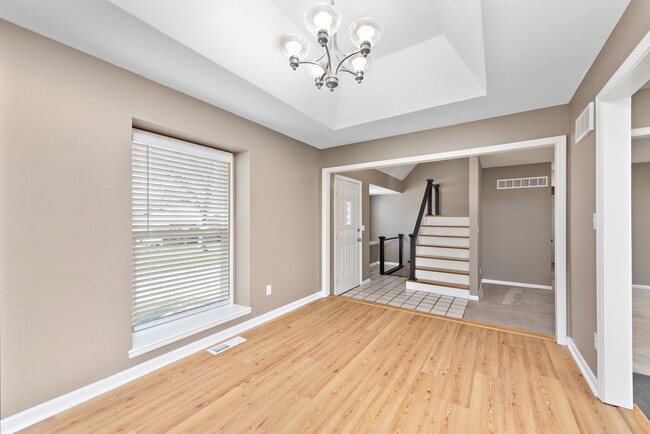 Building Photo - 1404 NW Westwood Dr