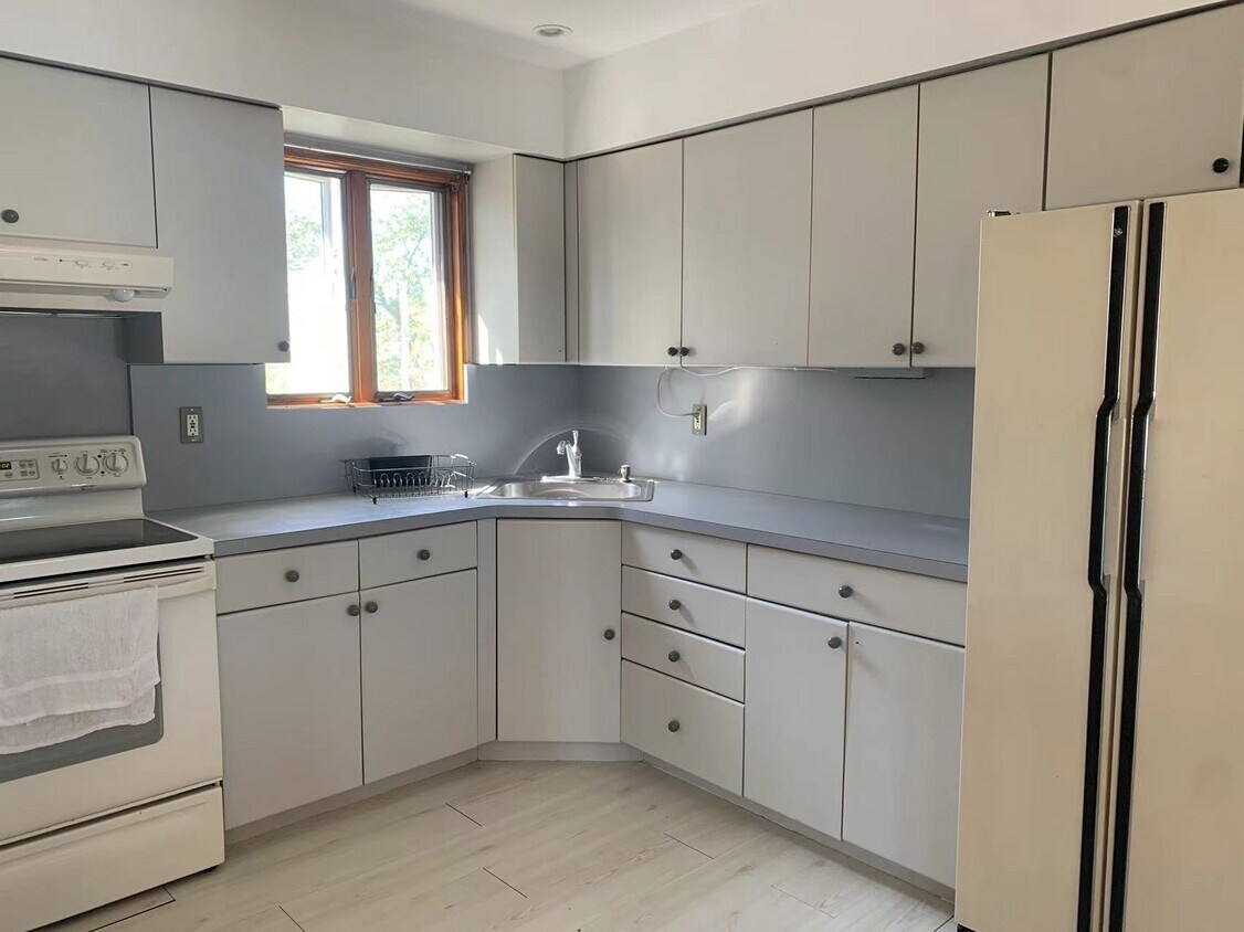 Foto principal - 1610 Blaine Ave