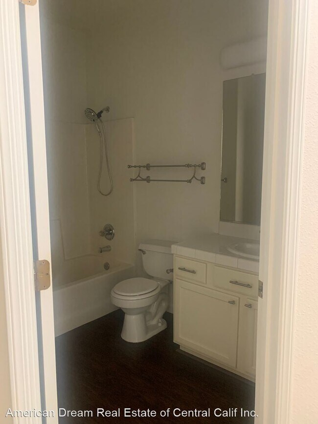 Foto del edificio - 3 br, 2 bath House - 748 W Redwood St