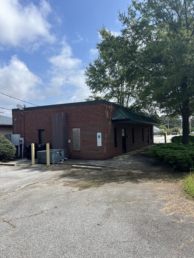 Foto del edificio - 2312 S Main St