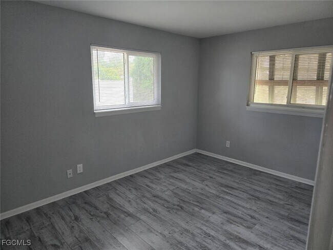 Building Photo - 12380 Dolphin Rd